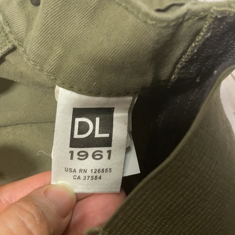 DL1961 Azalea maternity Relaxed Skinny olive pants - Picture 7 of 8